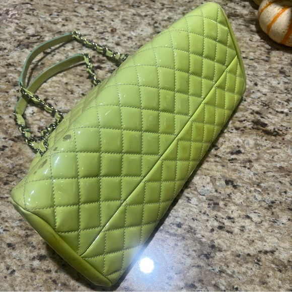 CHANEL Quilted Green Patent Leather Just Mademoiselle Shoulder Bag - Picture 16 of 16